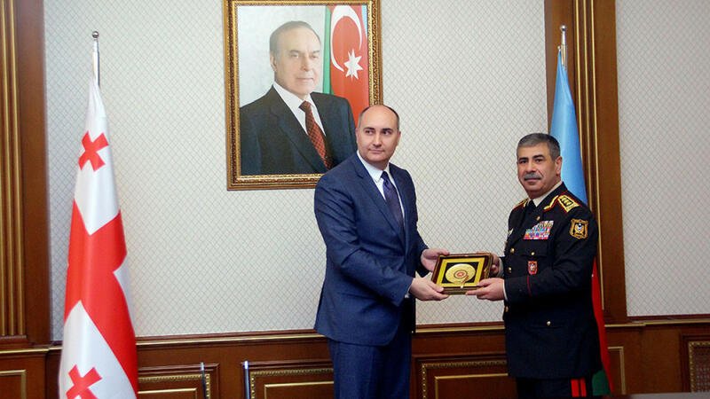 Zakir Həsənov Gürcüstanın müdafiə naziri ilə görüşdü