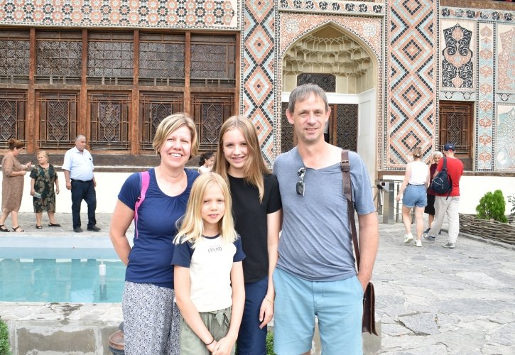 İngiltərəli turistlər Şəki Xan Sarayından danışdı